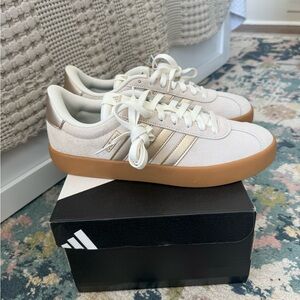 NWT Adidas Women's Sneakers